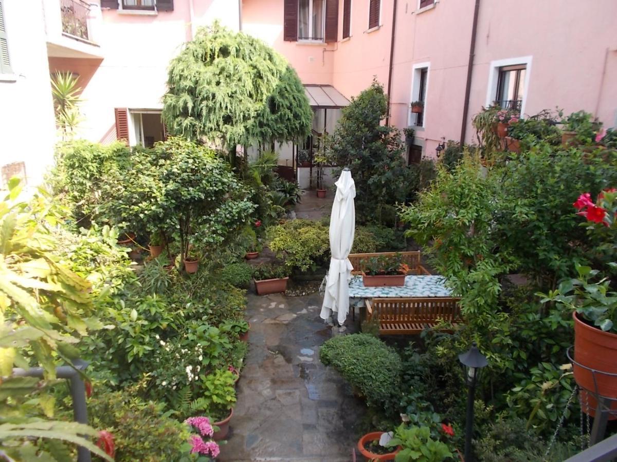 B&B Zia Lina Dongo Exterior photo